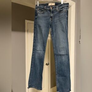 Hollister Women's Flare Jeans in Denim Blue